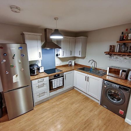Joshua Court Single Room Stoke-on-Trent Esterno foto