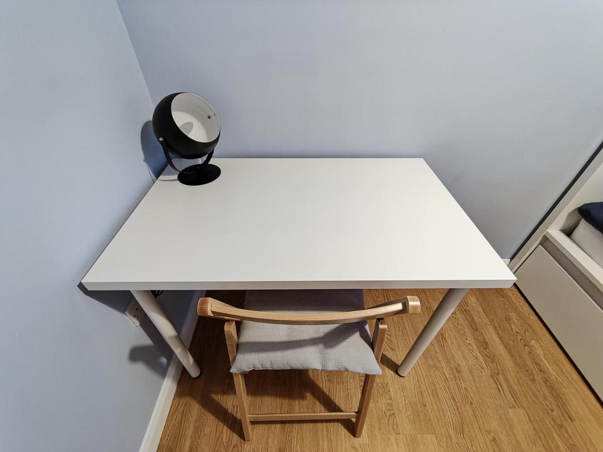 Joshua Court Single Room Stoke-on-Trent Esterno foto