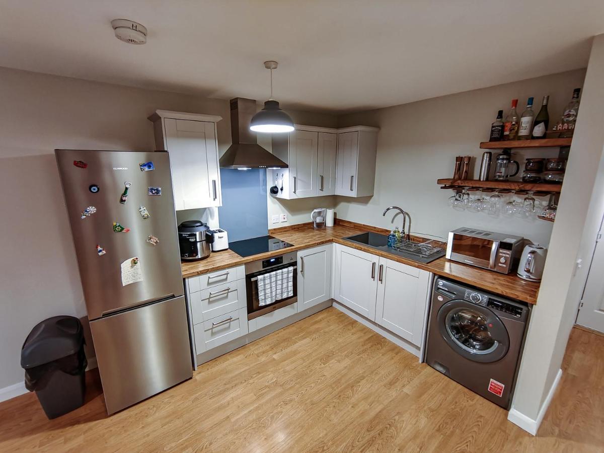 Joshua Court Single Room Stoke-on-Trent Esterno foto