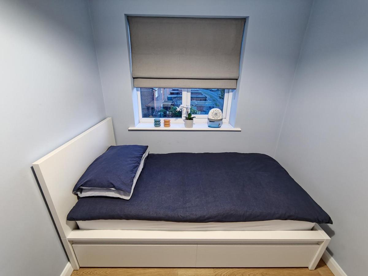 Joshua Court Single Room Stoke-on-Trent Esterno foto